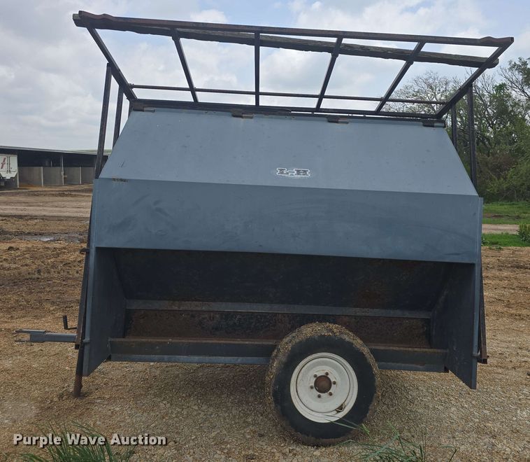 image for item EK5196 (2) L-H creep feeders