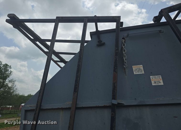 image for item EK5196 (2) L-H creep feeders