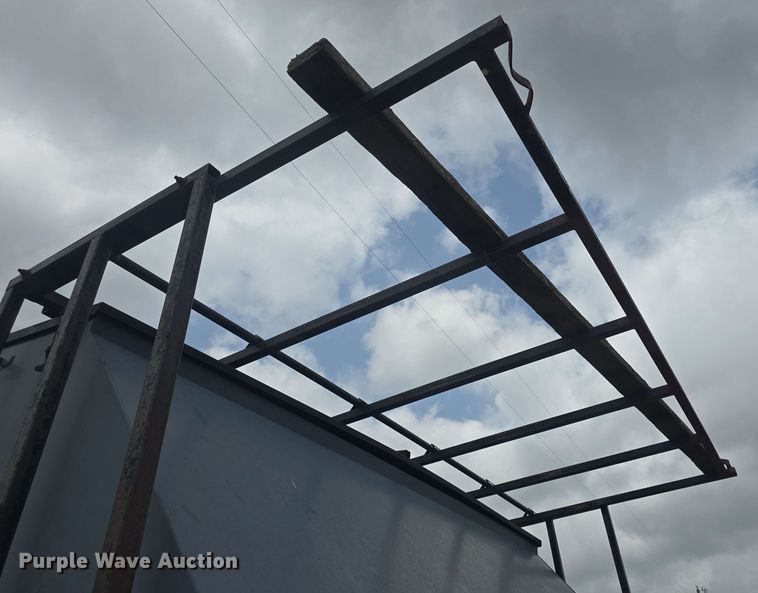 image for item EK5196 (2) L-H creep feeders