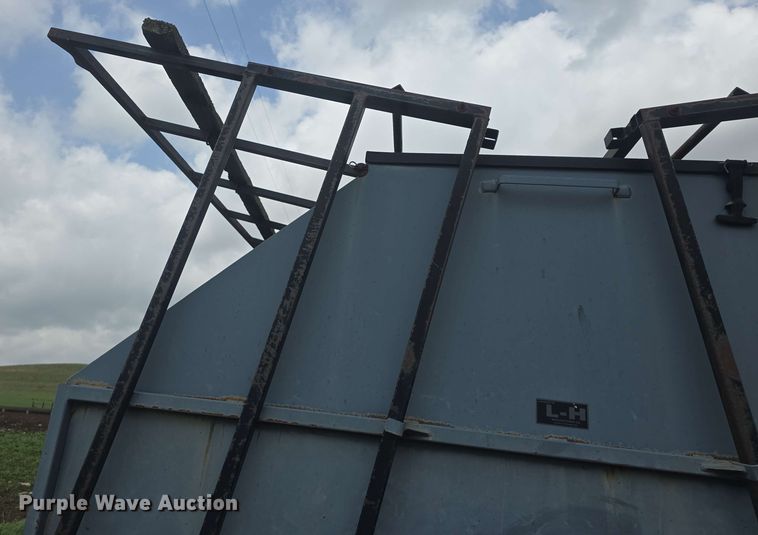 image for item EK5196 (2) L-H creep feeders