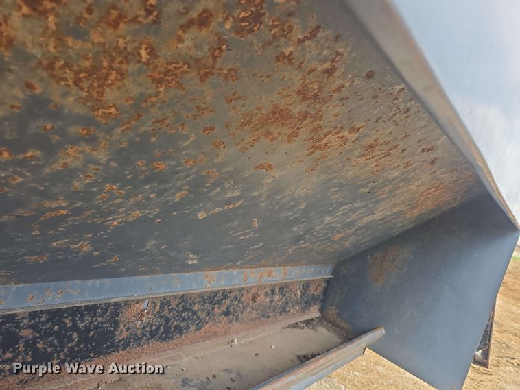 image for item EK5196 (2) L-H creep feeders