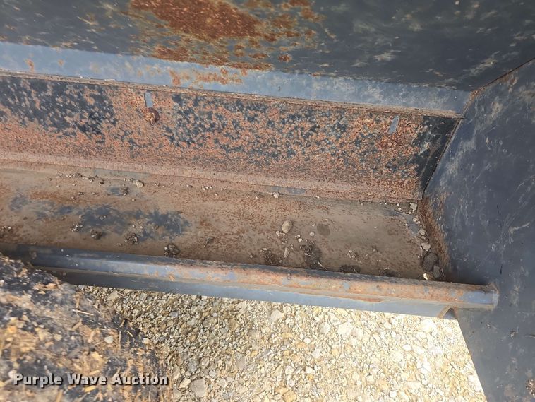 image for item EK5196 (2) L-H creep feeders