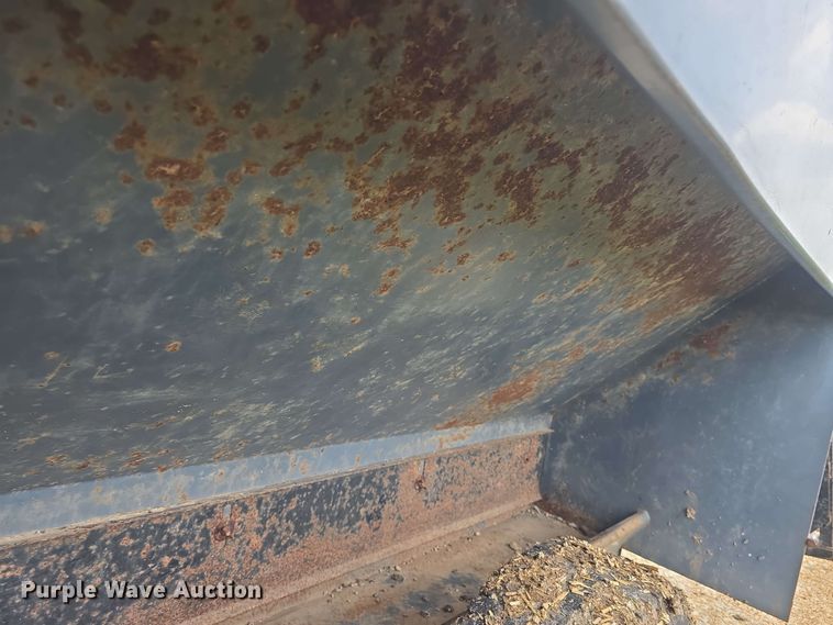 image for item EK5196 (2) L-H creep feeders