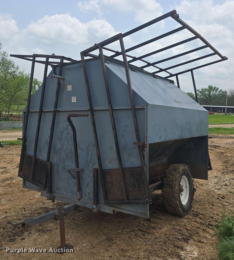 image for item EK5197 (2) L-H creep feeders