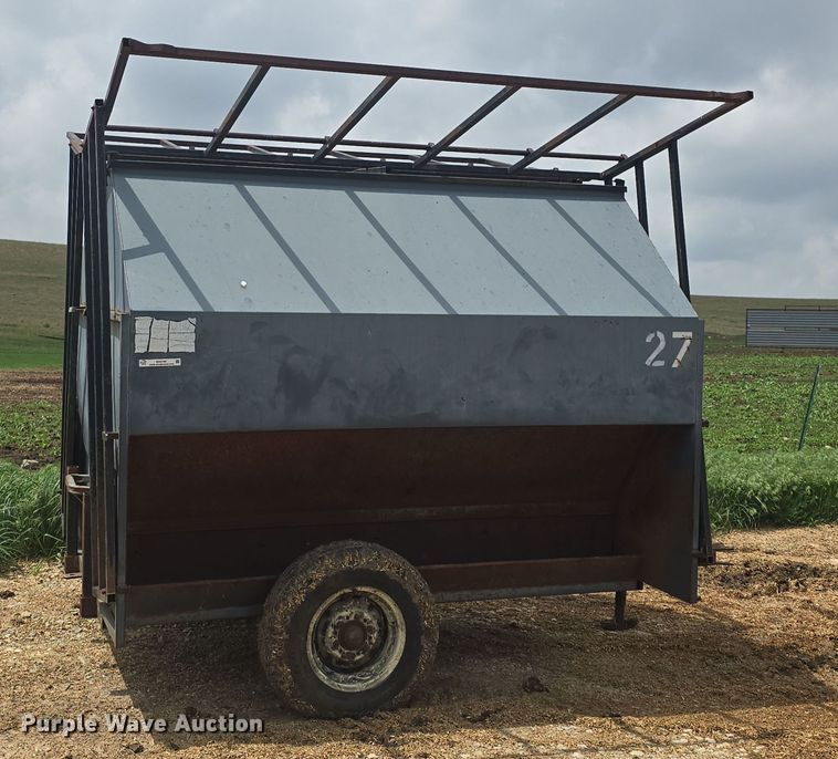 image for item EK5197 (2) L-H creep feeders