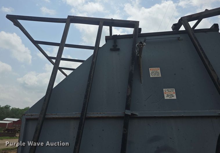 image for item EK5197 (2) L-H creep feeders