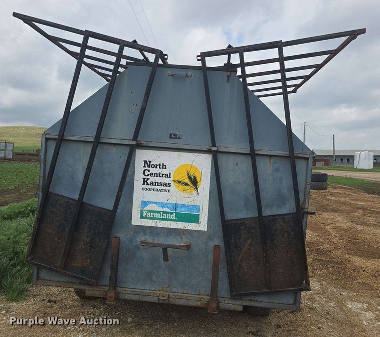 image for item EK5197 (2) L-H creep feeders