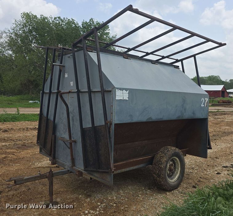 image for item EK5197 (2) L-H creep feeders