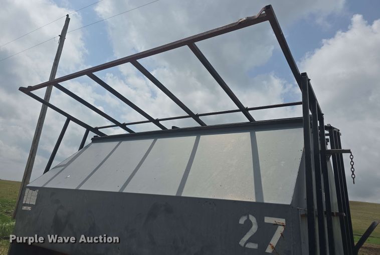 image for item EK5197 (2) L-H creep feeders