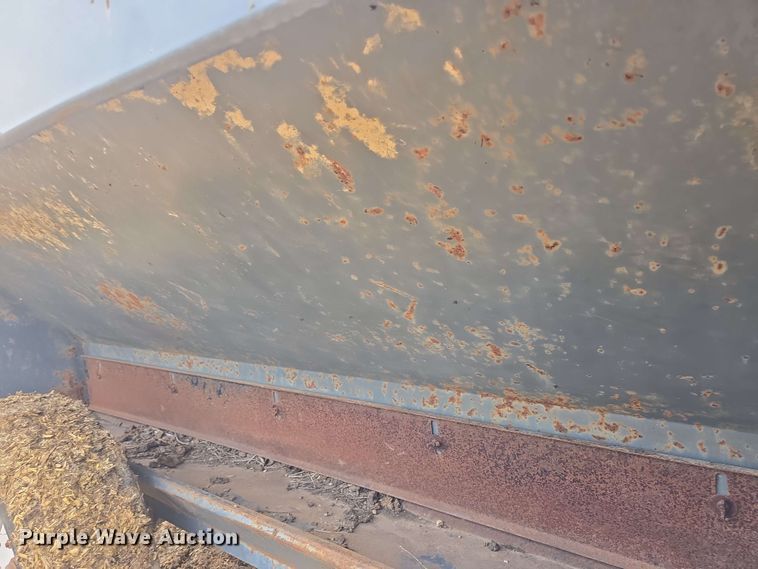 image for item EK5197 (2) L-H creep feeders