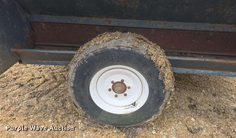 image for item EK5197 (2) L-H creep feeders