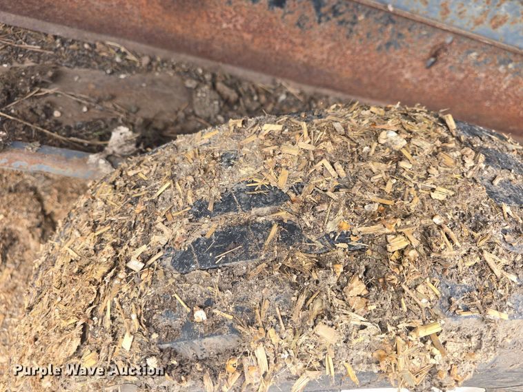 image for item EK5197 (2) L-H creep feeders