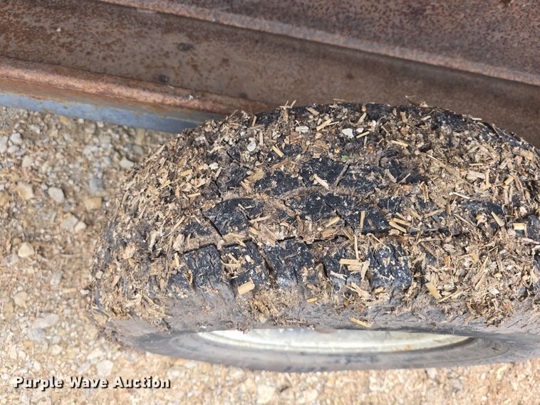 image for item EK5197 (2) L-H creep feeders