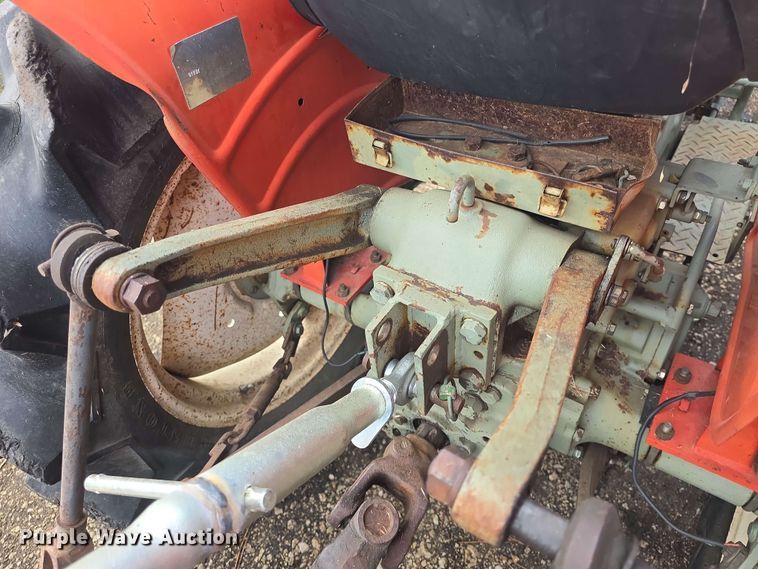 image for item EK5220 Yanmar YM2210 tractor