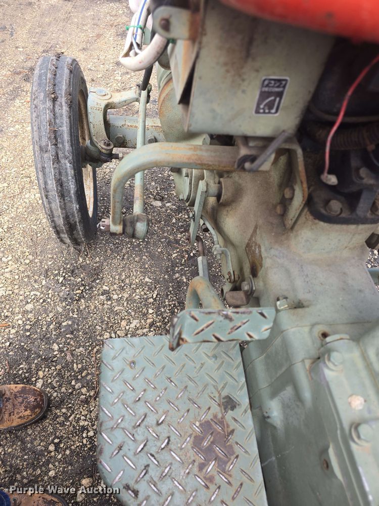 image for item EK5220 Yanmar YM2210 tractor