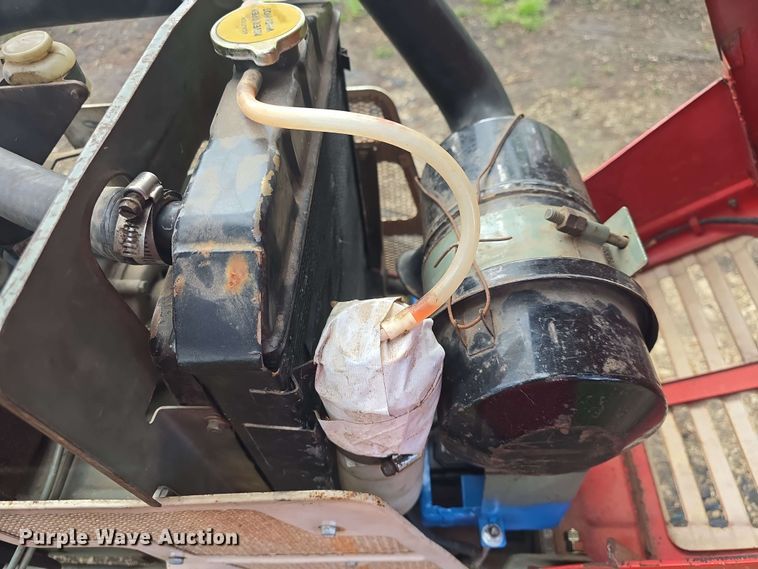 image for item EK5220 Yanmar YM2210 tractor