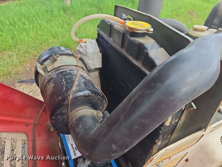 image for item EK5220 Yanmar YM2210 tractor