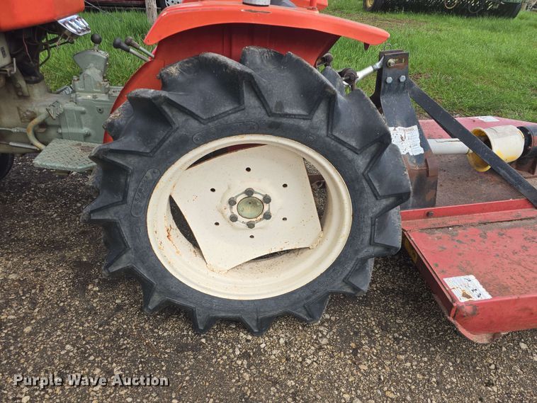 image for item EK5220 Yanmar YM2210 tractor