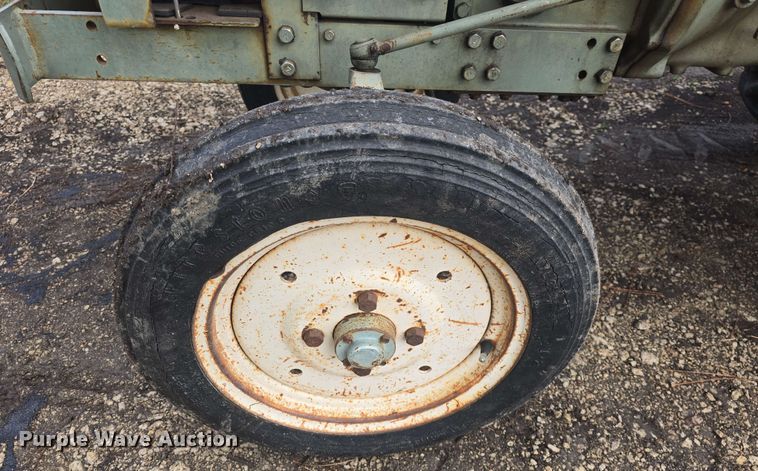 image for item EK5220 Yanmar YM2210 tractor