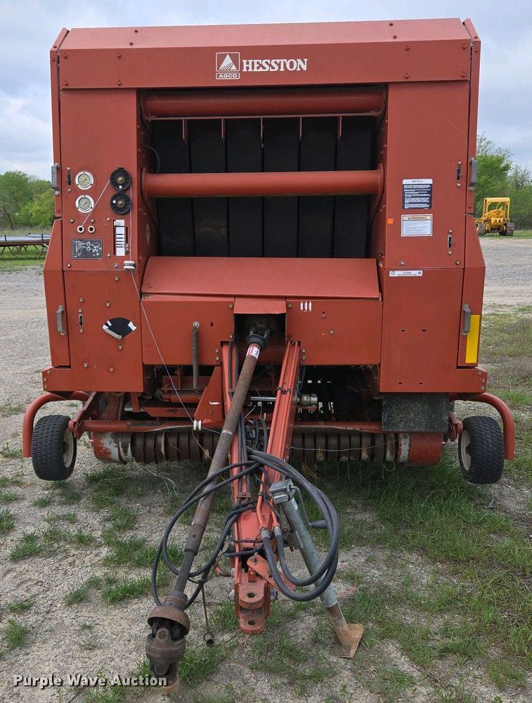 image for item EL2008 Hesston 845 round baler