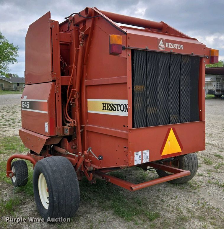 image for item EL2008 Hesston 845 round baler