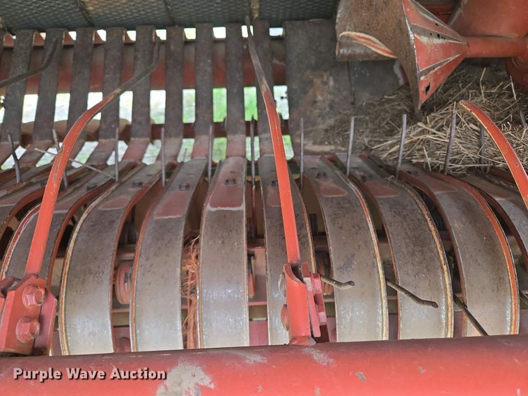 image for item EL2008 Hesston 845 round baler