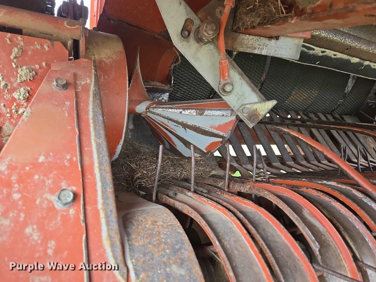 image for item EL2008 Hesston 845 round baler