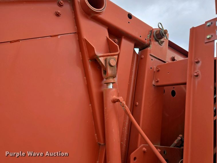 image for item EL2008 Hesston 845 round baler