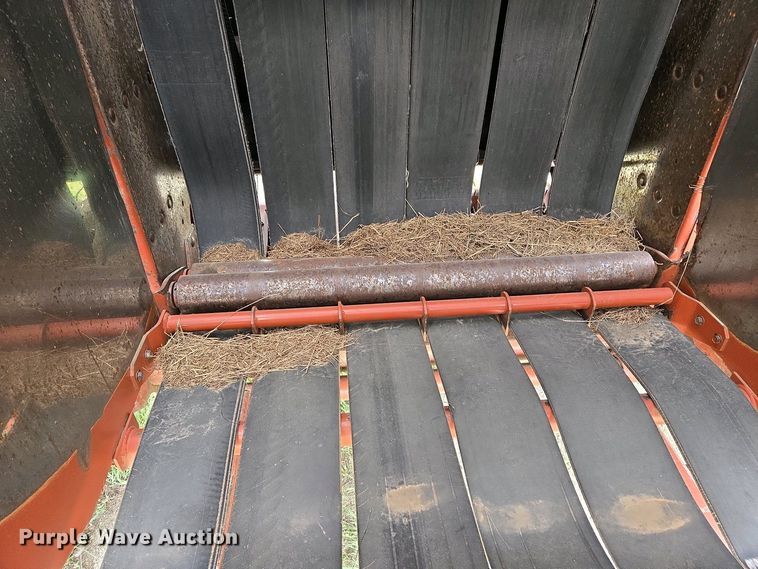 image for item EL2008 Hesston 845 round baler