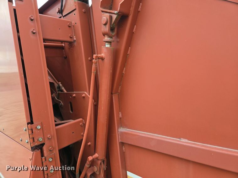 image for item EL2008 Hesston 845 round baler