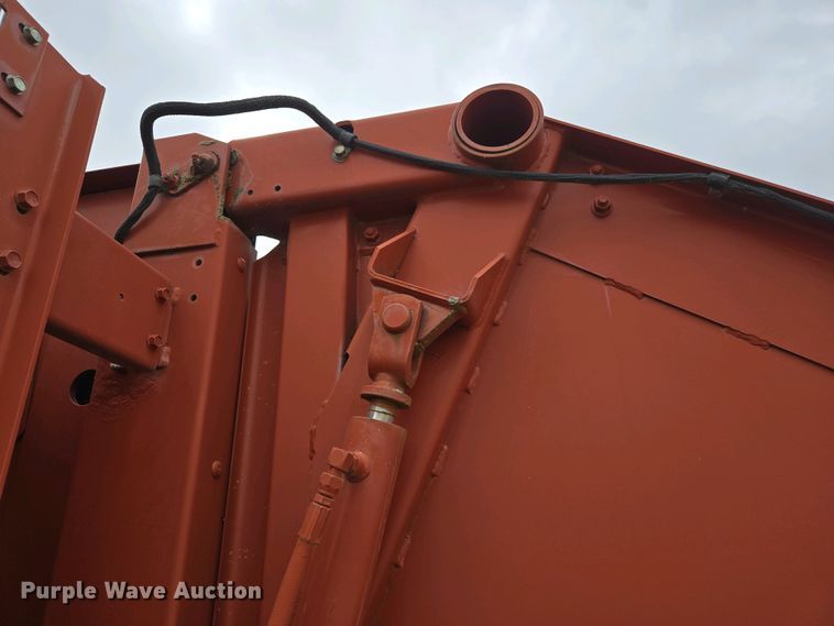 image for item EL2008 Hesston 845 round baler