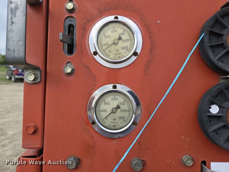 image for item EL2008 Hesston 845 round baler