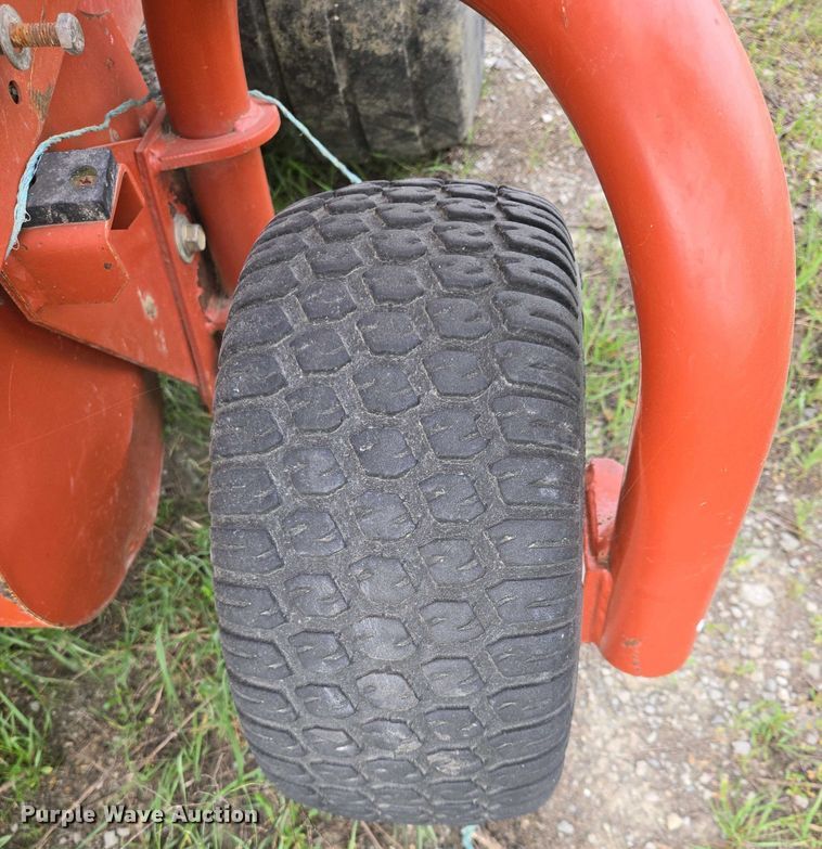 image for item EL2008 Hesston 845 round baler