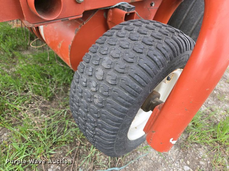 image for item EL2008 Hesston 845 round baler