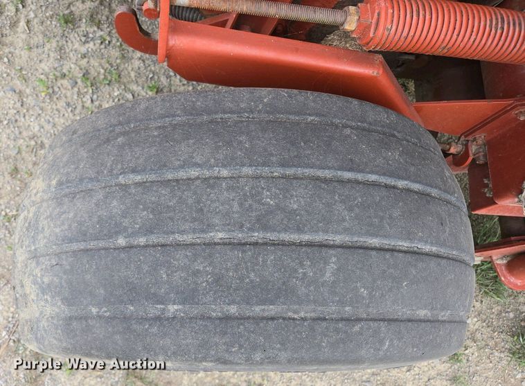 image for item EL2008 Hesston 845 round baler