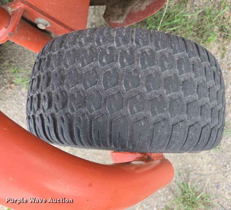 image for item EL2008 Hesston 845 round baler