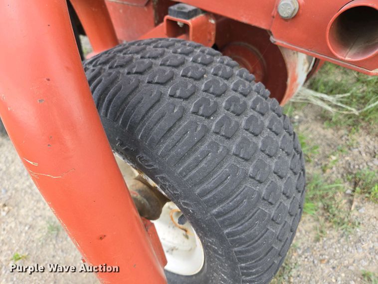 image for item EL2008 Hesston 845 round baler