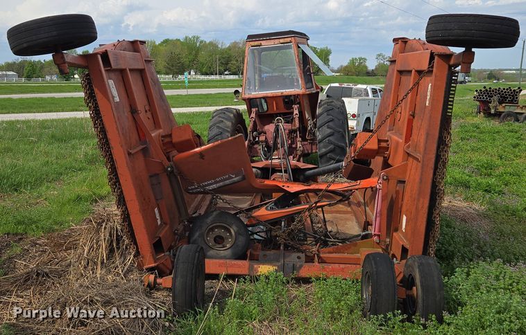 image for item EM7161 1974 Allis-Chalmers 7040 tractor