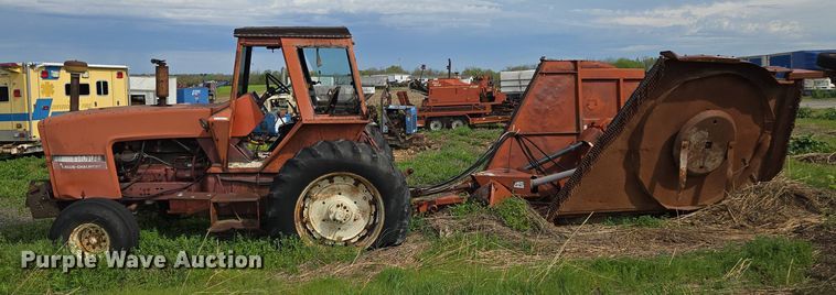 image for item EM7161 1974 Allis-Chalmers 7040 tractor