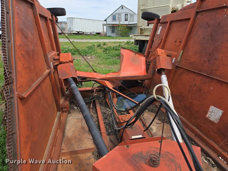 image for item EM7161 1974 Allis-Chalmers 7040 tractor