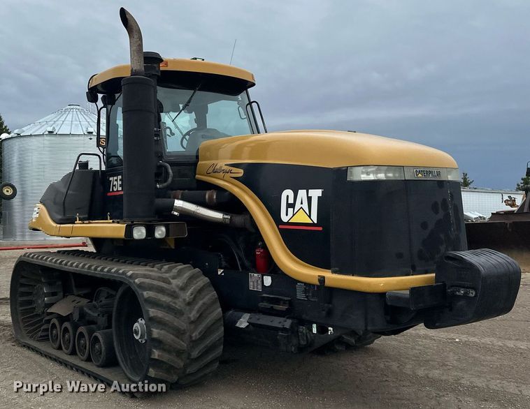 image for item EN3029 1998 Caterpillar Challenger 75E tractor