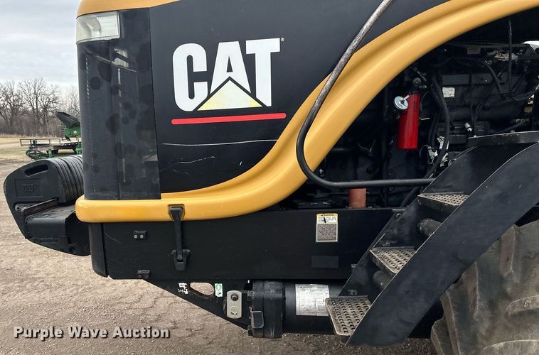 image for item EN3029 1998 Caterpillar Challenger 75E tractor