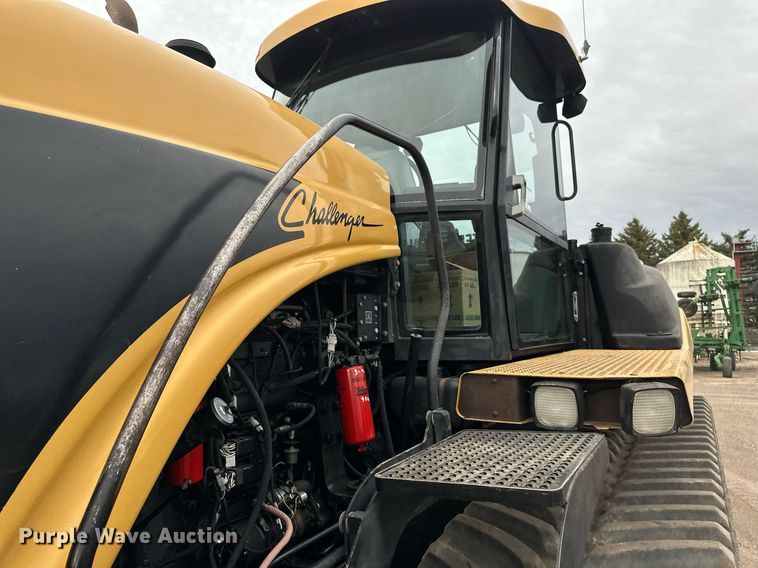 image for item EN3029 1998 Caterpillar Challenger 75E tractor