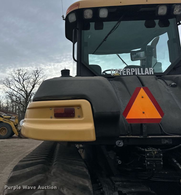 image for item EN3029 1998 Caterpillar Challenger 75E tractor