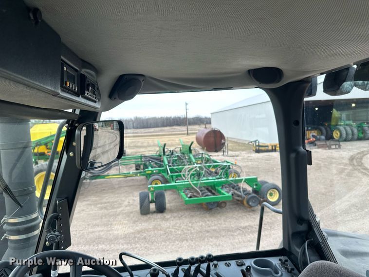 image for item EN3029 1998 Caterpillar Challenger 75E tractor