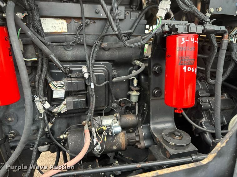 image for item EN3029 1998 Caterpillar Challenger 75E tractor