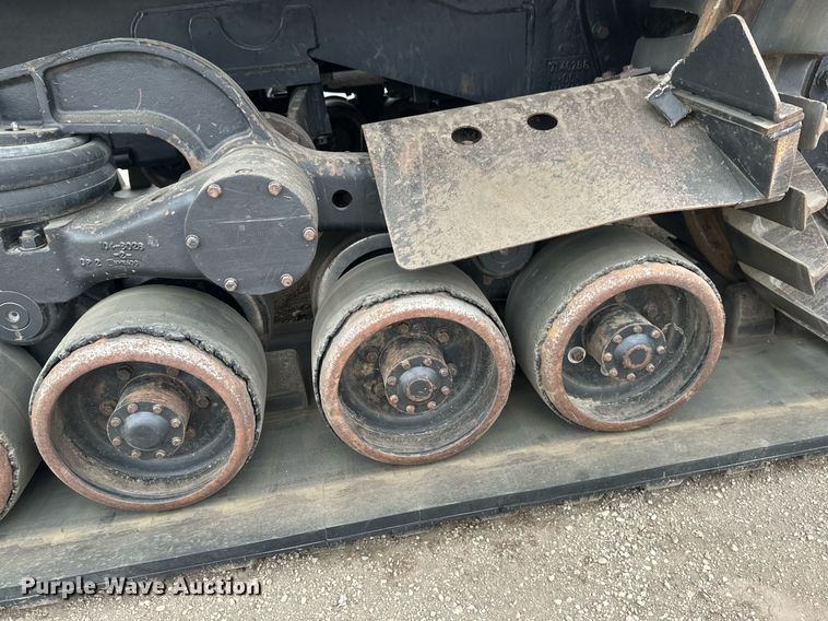 image for item EN3029 1998 Caterpillar Challenger 75E tractor