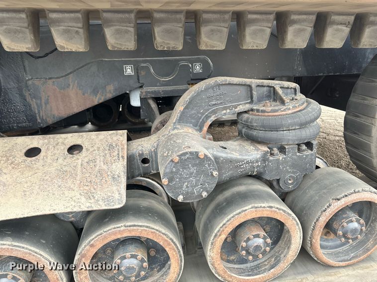 image for item EN3029 1998 Caterpillar Challenger 75E tractor