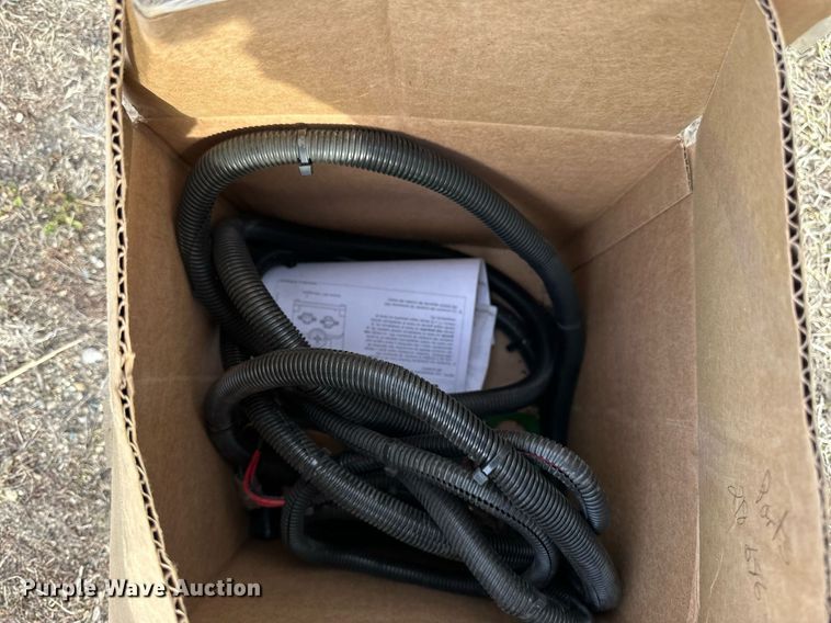 image for item EN3029 1998 Caterpillar Challenger 75E tractor