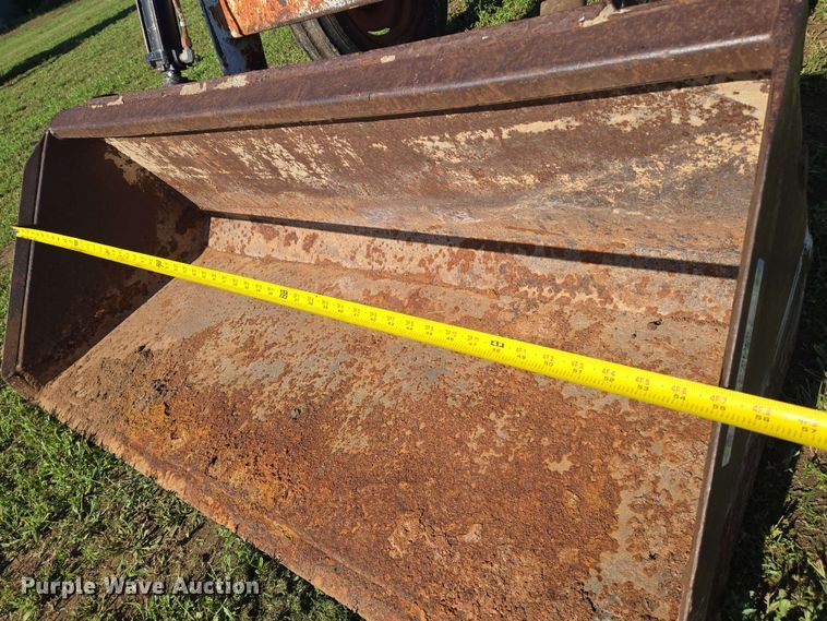 image for item EN8969 Allis Chalmers D17 tractor